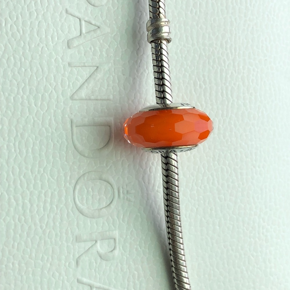 PANDORA charm Orange crystal